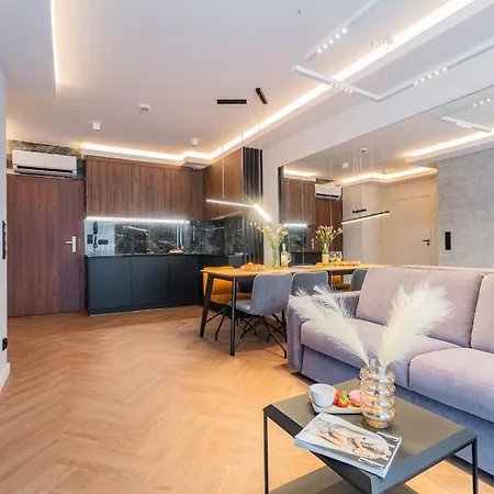 Apartment Prywatny W Stegnie Na Ulicy Brzozowej 6 Na I Pietrze *