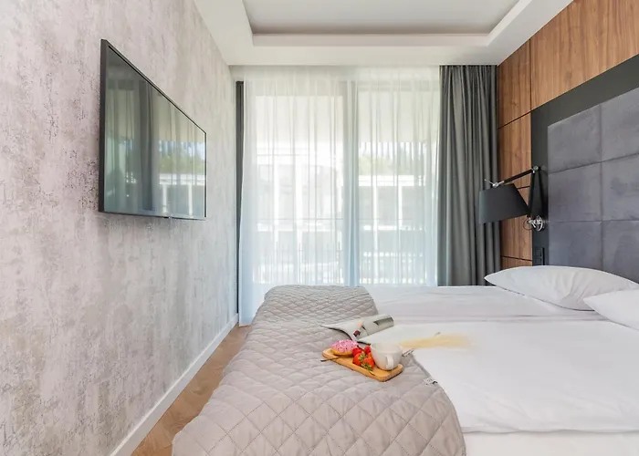 Prywatny W Stegnie Na Ulicy Brzozowej 6 Na I Pietrze *