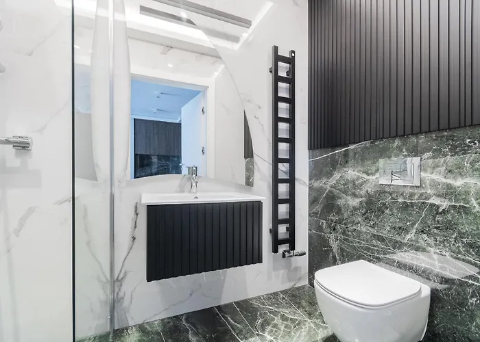 Prywatny W Stegnie Na Ulicy Brzozowej 6 Na I Pietrze Apartament